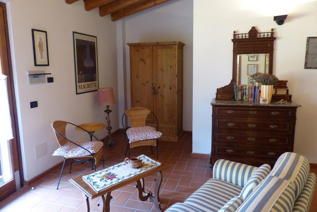 Arriga Alta Villa Lonato Bilik gambar